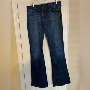 Joe’s Jeans - Fit: Visionnaire l Medium Wash Blue, Flare Leg Jeans l Size: W30